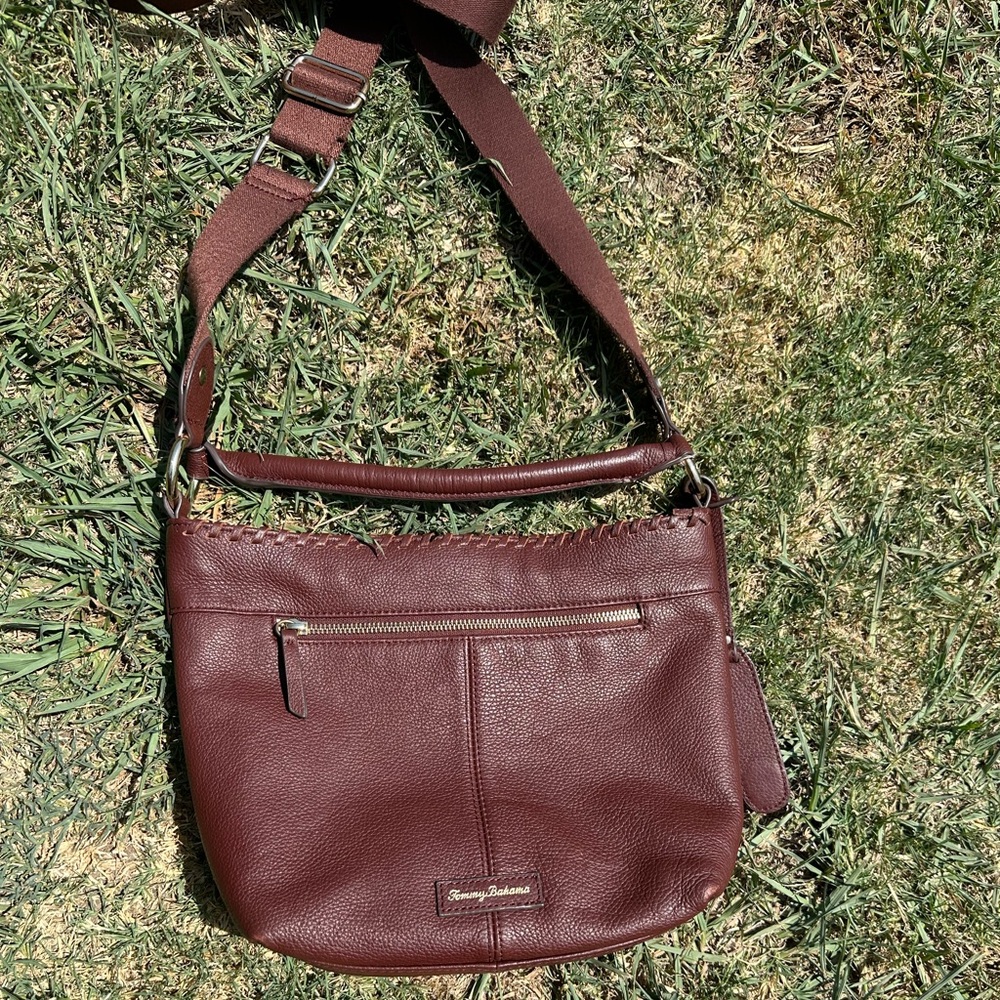 Tommy Bahama crossbody / handbag